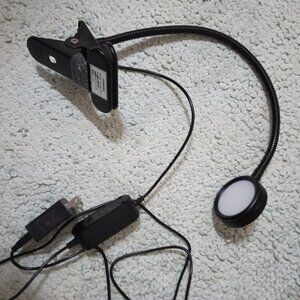 NEW clip-on LED desk lamp